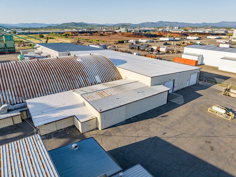 More Photos Of 1385 Antelope Rd, White City Manufacturing For Lease