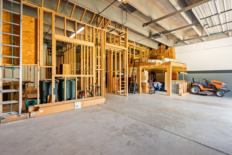 More Photos Of 974 S Nova Rd, Ormond Beach Industrial For Sale