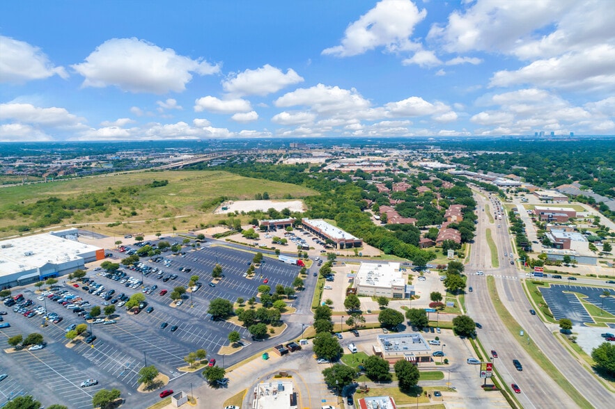 More Photos Of 5850 S Hulen St, Fort Worth Unknown For Lease