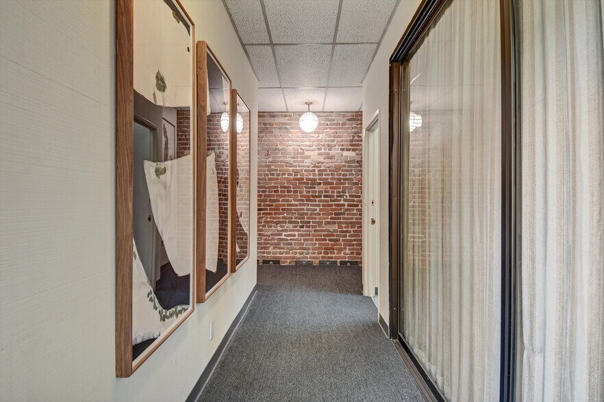 More Photos Of 626 Grant Ave, San Francisco Office For Lease