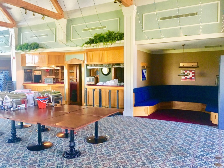 More Photos Of 2850 E Pierceton Rd, Winona Lake Golf Course Driving Range For Lease