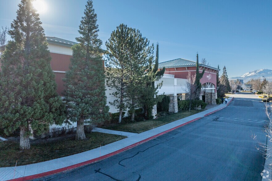 More Photos Of 5390 Longley Ln, Reno Health Club For Lease