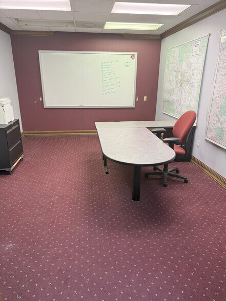 More Photos Of 9620 Midland Blvd, Saint Louis Warehouse For Sale