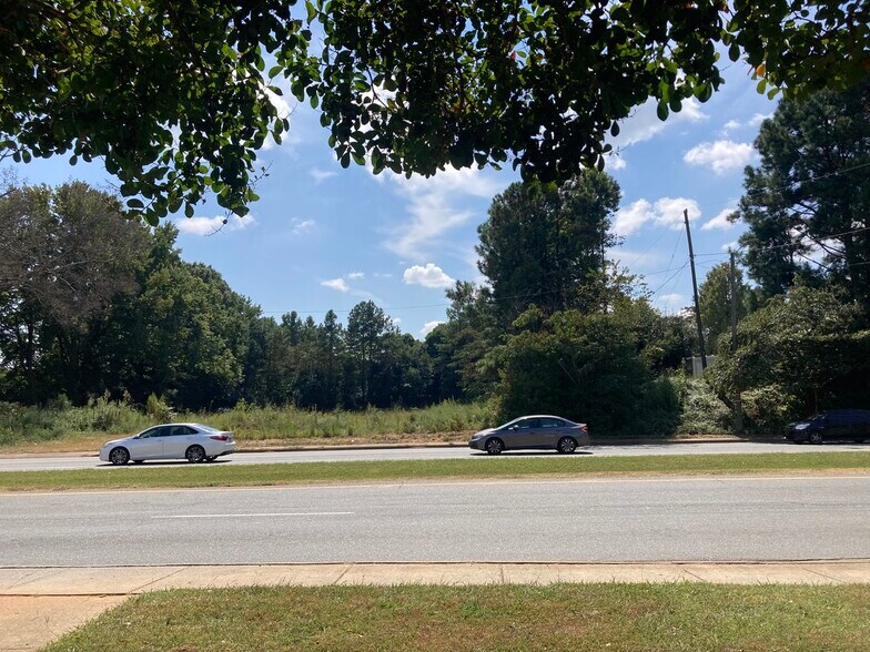 More Photos Of 9452 Albemarle Rd, Charlotte Land For Lease