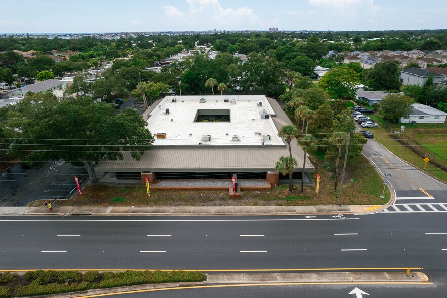 More Photos Of 5666 Seminole Blvd, Seminole Office For Sale