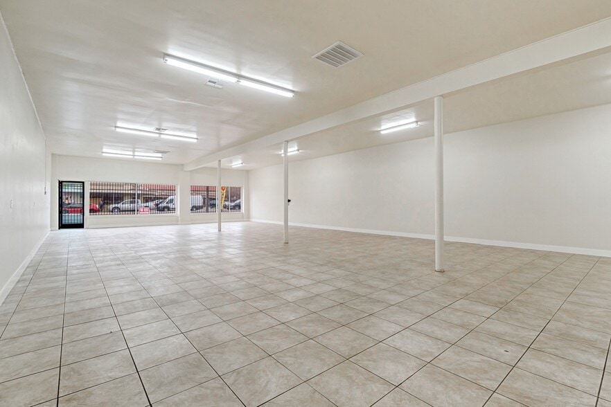 More Photos Of 3626 E Cesar Chavez Blvd, Fresno General Retail For Sale