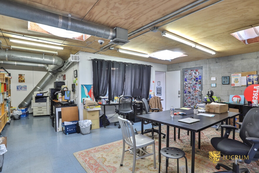 More Photos Of 12513-12515 Venice Blvd, Los Angeles Storefront For Sale