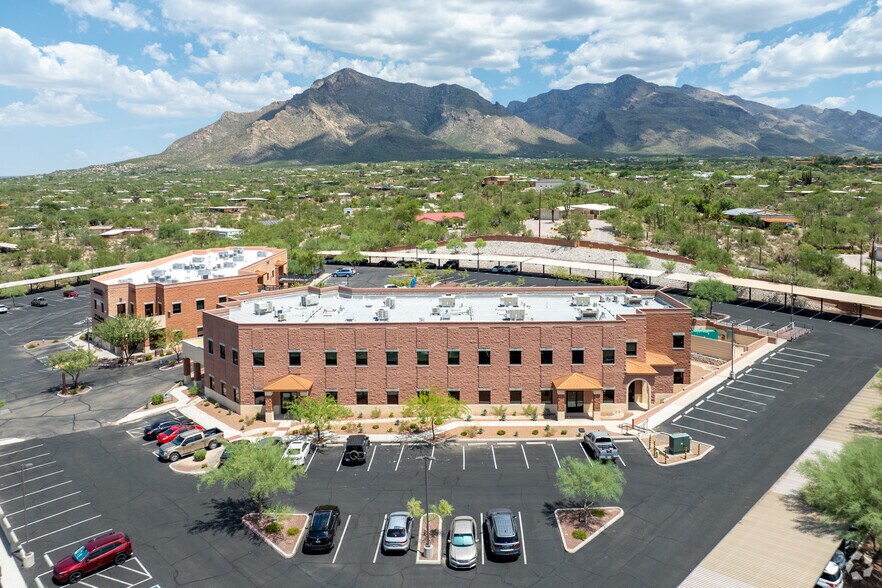 More Photos Of 7490 N Oracle Rd, Tucson Medical For Sale