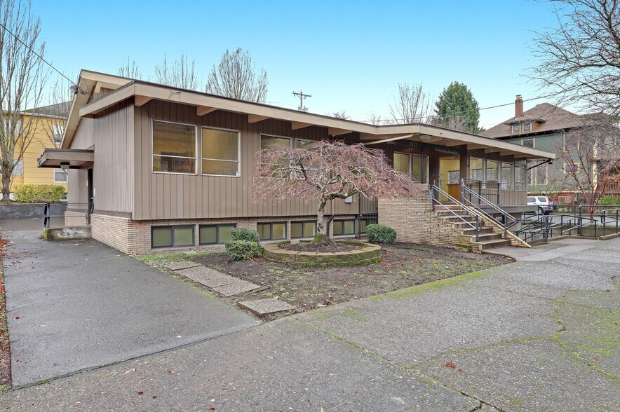 Primary Photo Of 1221 SE Madison St, Portland Office For Sale