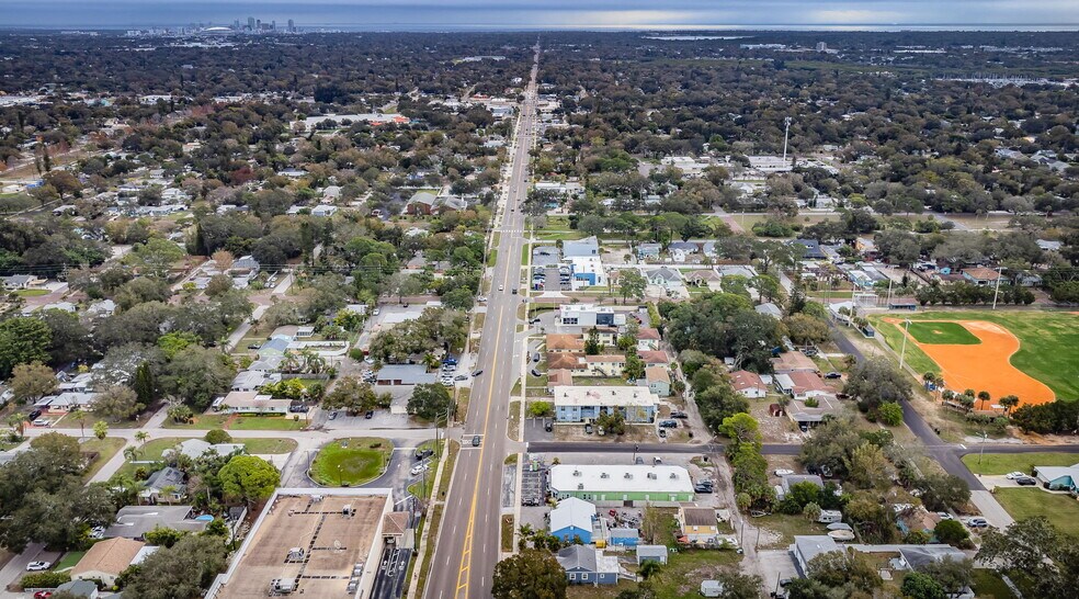 More Photos Of 5702 Gulfport Blvd S, Gulfport Office For Lease