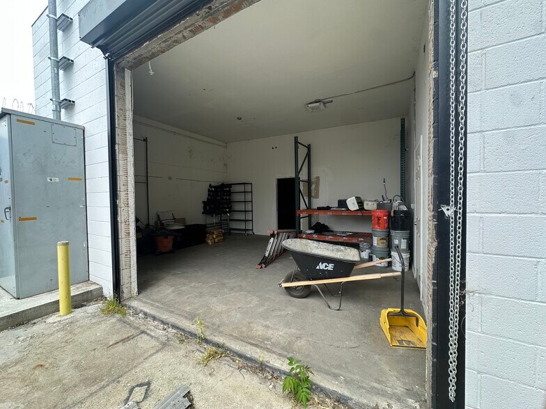 More Photos Of 1460 S Bonnie Beach Pl, Commerce Manufacturing For Sale