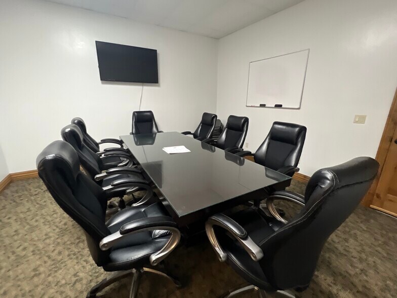 More Photos Of 655 S 4th E, Preston Fast Food For Lease