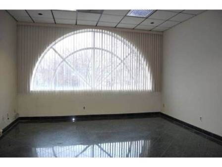 More Photos Of 10 Cedar Swamp Rd, Glen Cove Storefront Retail Office For Lease