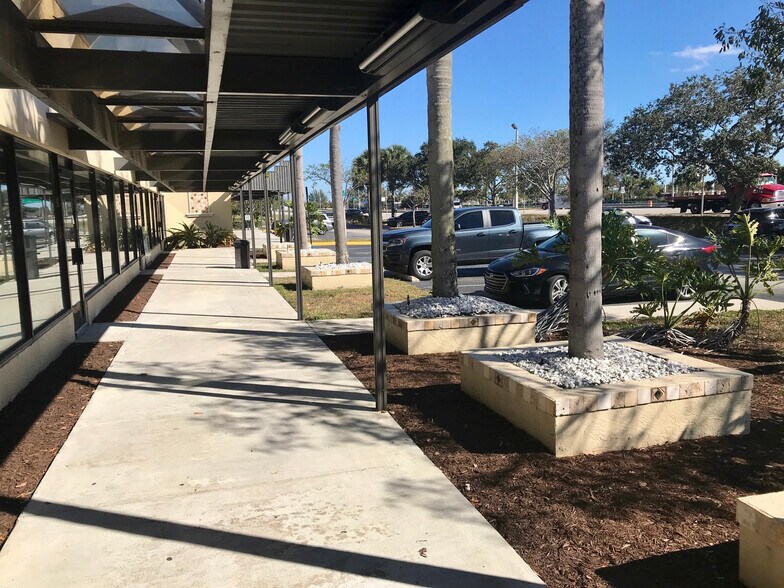 More Photos Of 4301 W Sunrise Blvd, Plantation Unknown For Lease