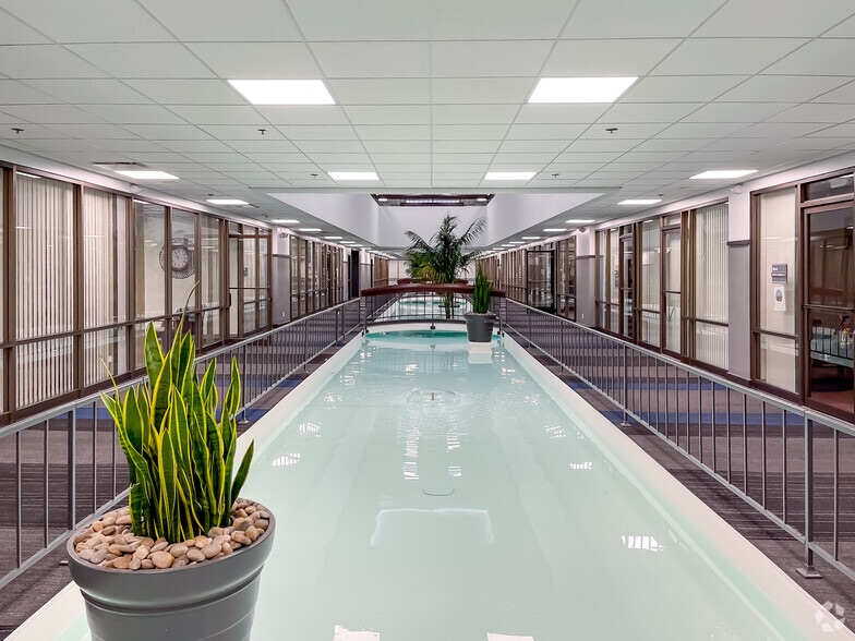 More Photos Of 4045 Spencer St, Las Vegas Office For Lease