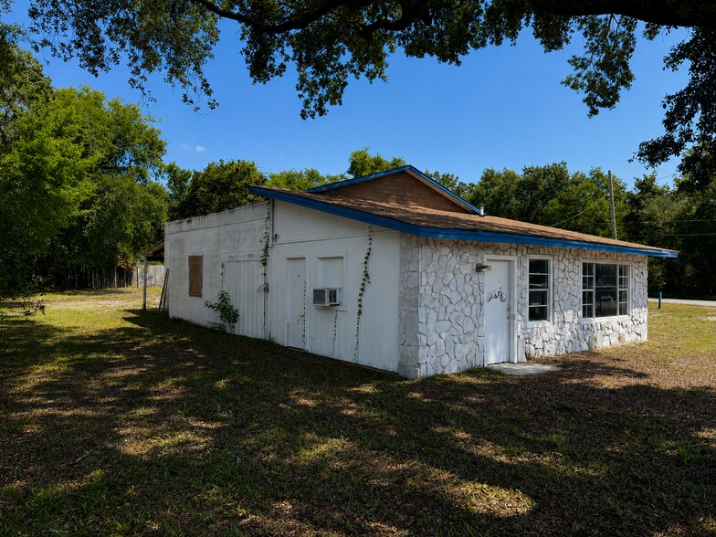 More Photos Of 4812 Gulf Breeze Pky, Gulf Breeze Auto Dealership For Sale