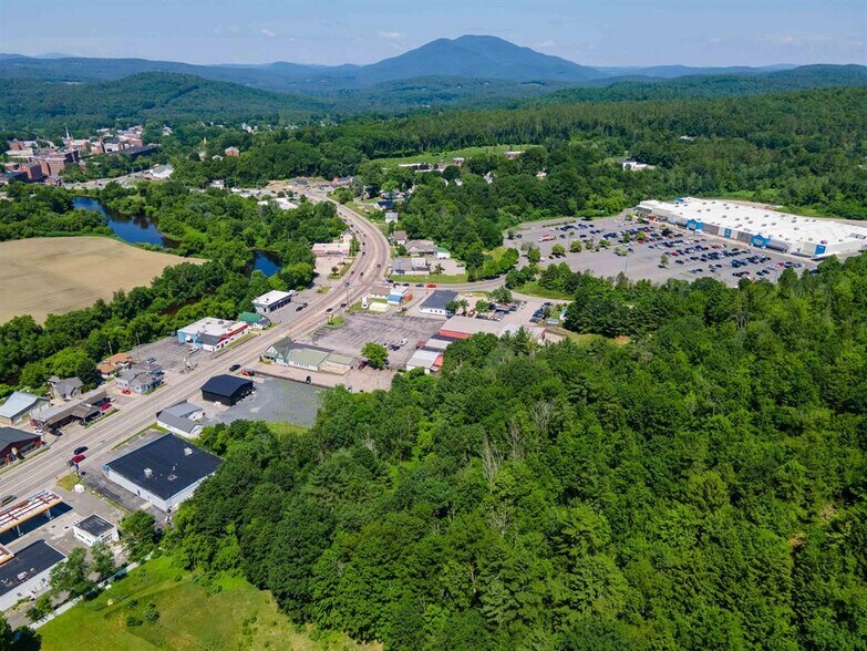 More Photos Of 174-176 Washington St, Claremont Land For Lease