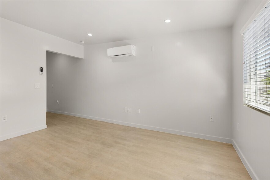 More Photos Of 9910 S Village Dr, Inglewood Apartments For Sale