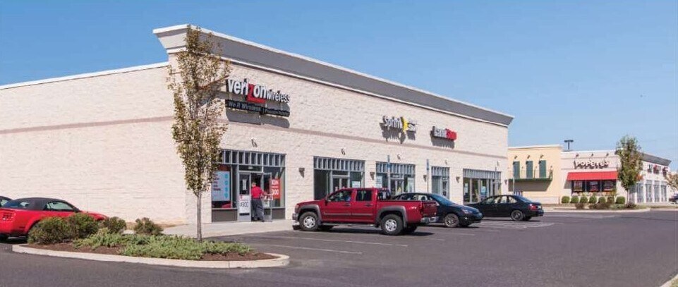 More Photos Of 145-185 Levittown Pky, Levittown Unknown For Lease