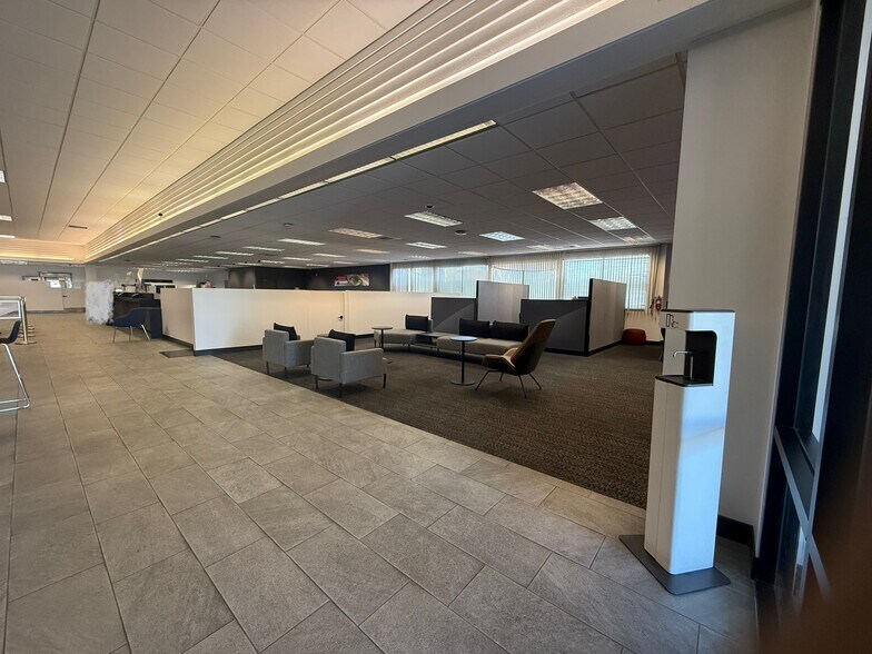 More Photos Of 1820 Oro Dam Blvd E, Oroville Bank For Lease