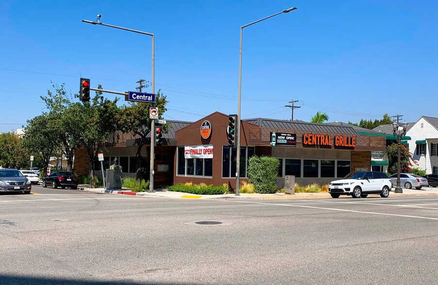 Primary Photo Of 801 N Central Ave, Glendale Restaurant For Lease