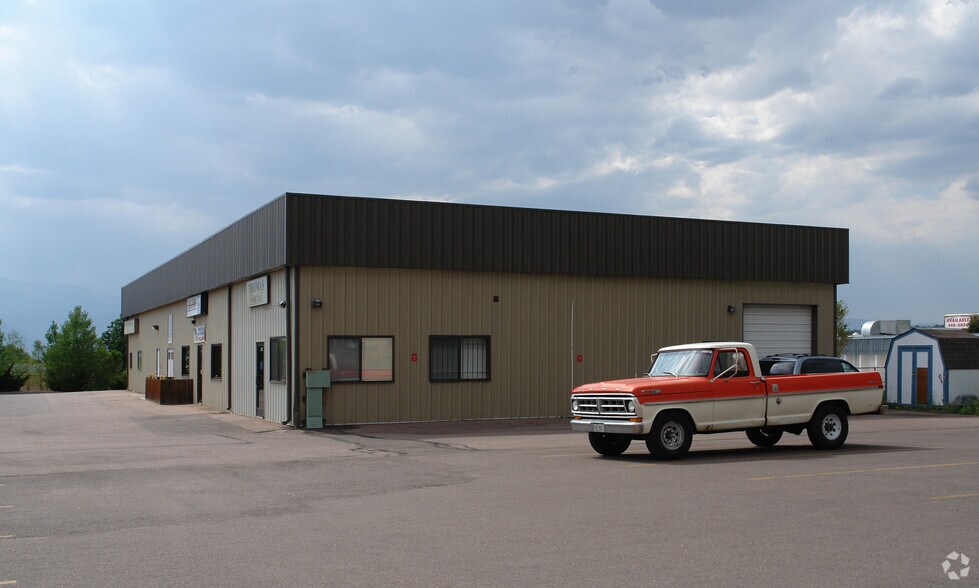 More Photos Of 1025-1033 Ford St, Colorado Springs Warehouse For Lease