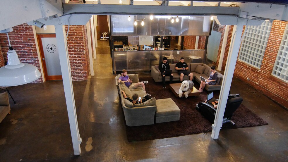 More Photos Of 2662-2684 Lacy St, Los Angeles Loft Creative Space For Lease