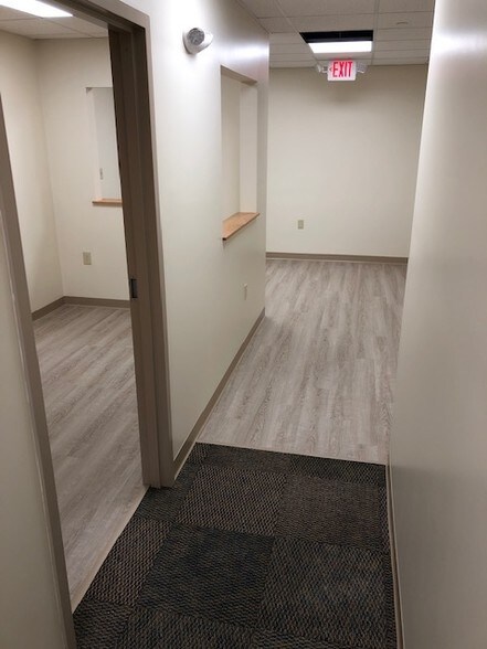 More Photos Of 215 Toll Gate Rd, Warwick Medical For Lease