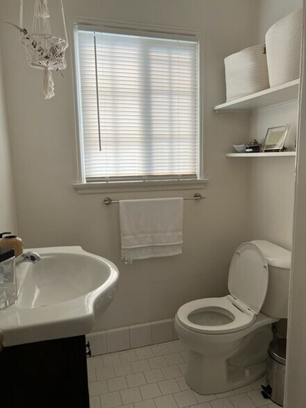 More Photos Of 5901 E Ocean Blvd, Long Beach Apartments For Sale