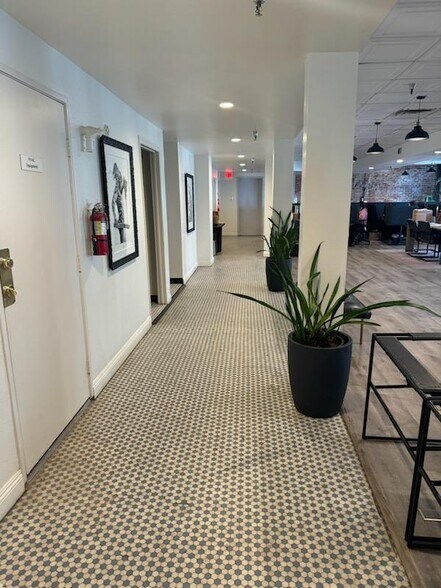 More Photos Of 101 W 4th St, Santa Ana Medical For Lease