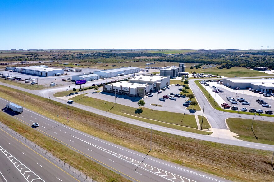 More Photos Of 4200 Carriage Way, Weatherford Medical For Lease