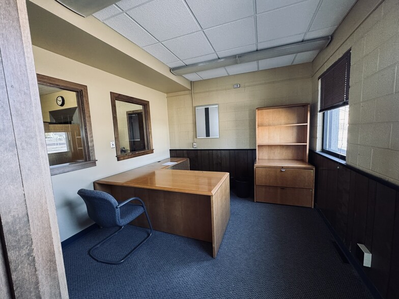 More Photos Of 5937 King Hwy, Kalamazoo Bank For Sale