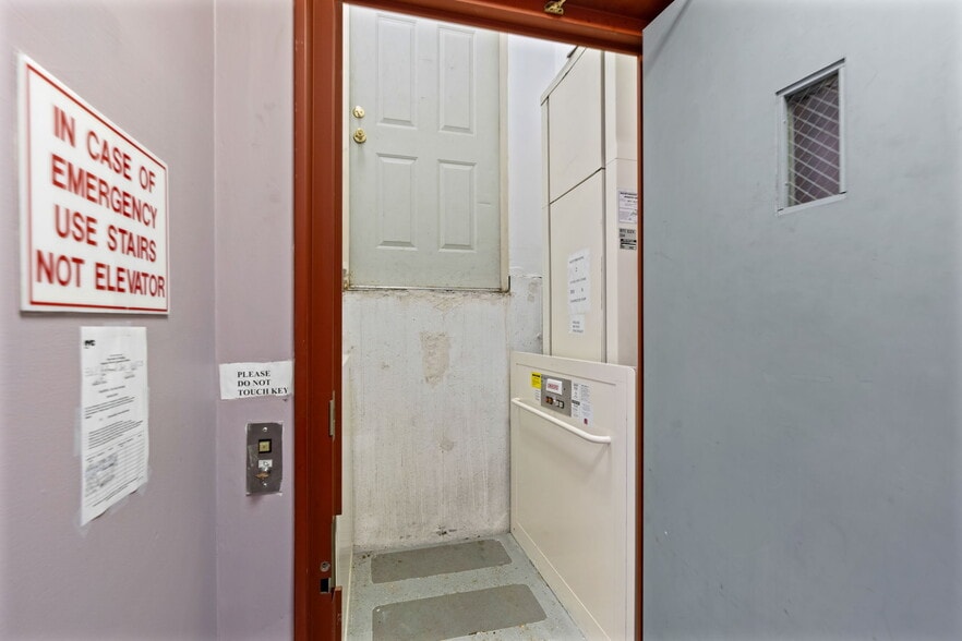 More Photos Of 3611 Richmond Ave, Staten Island Medical For Lease