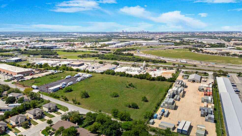 More Photos Of 7010 NE Loop 410, San Antonio Industrial For Lease