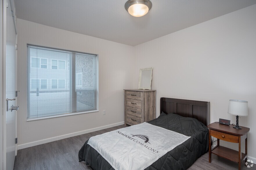 More Photos Of 2300 Hastings Ave, Newport Apartments For Lease