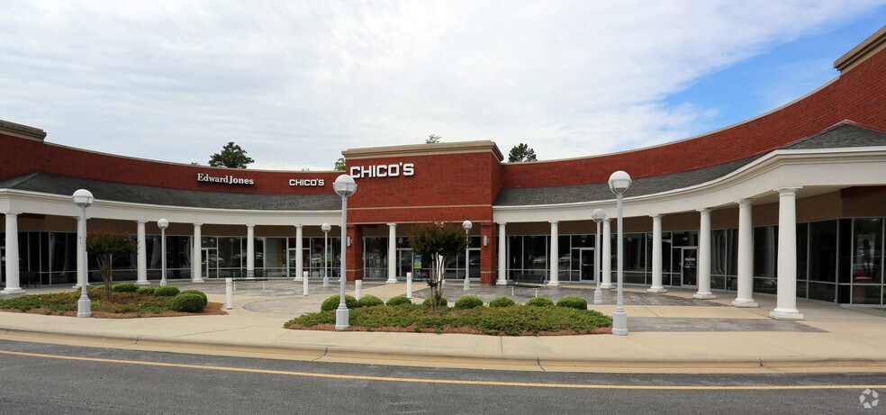 More Photos Of 1231 Eastchester Dr, High Point Unknown For Lease