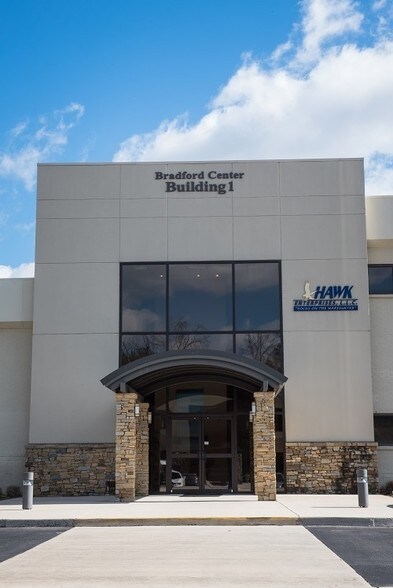 More Photos Of 5025 Bradford Dr, Huntsville Unknown For Lease