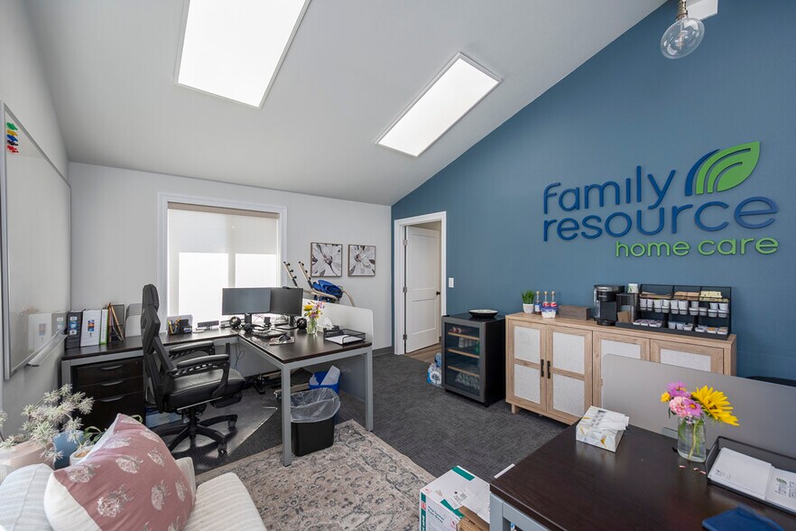 More Photos Of 830 Sharon Ave E, Moses Lake Office For Sale