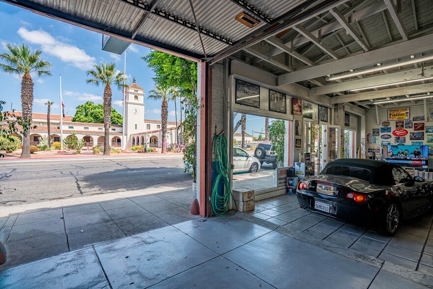 More Photos Of 242 W Commonwealth Ave, Fullerton Auto Repair For Sale