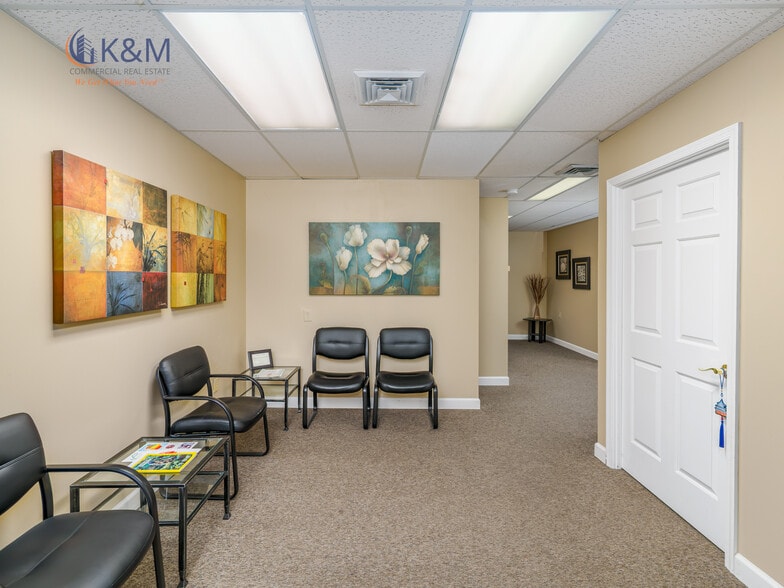 More Photos Of 10875 Main St, Fairfax Medical For Sale
