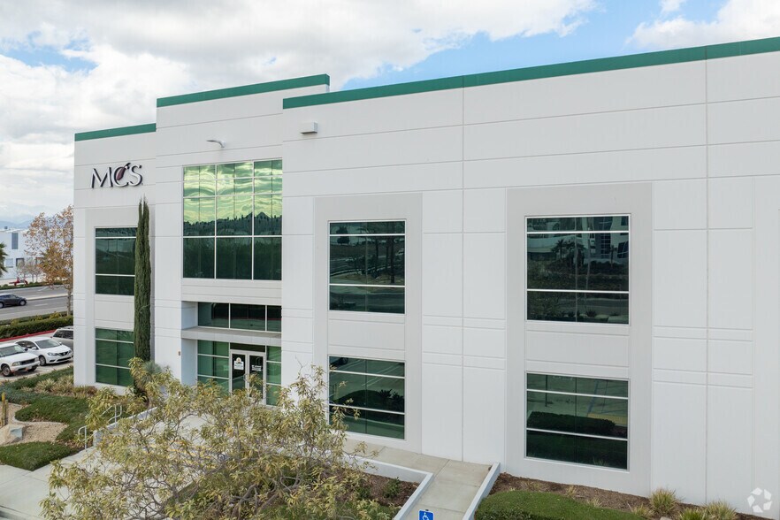 More Photos Of 9375 Alabama St, Redlands Distribution For Lease