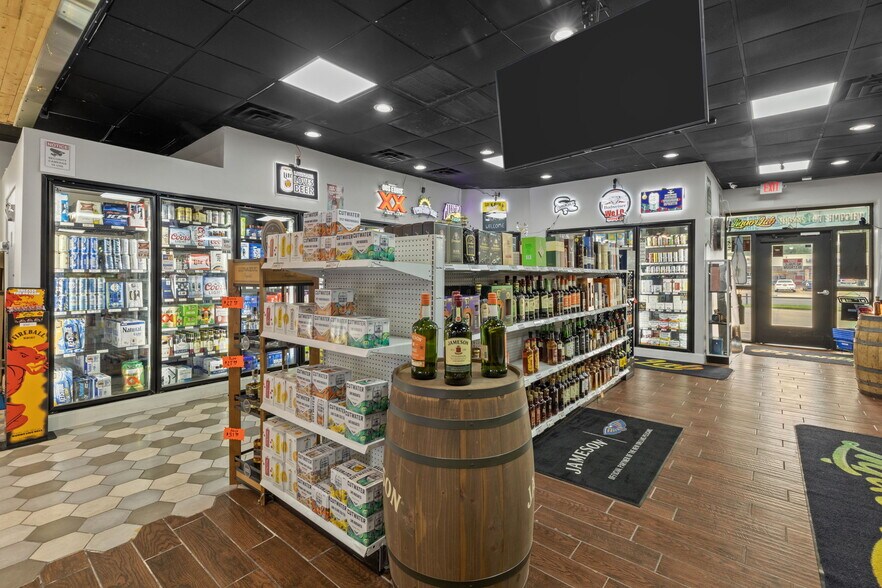 More Photos Of 3800 Ryan St, Lake Charles Storefront For Sale