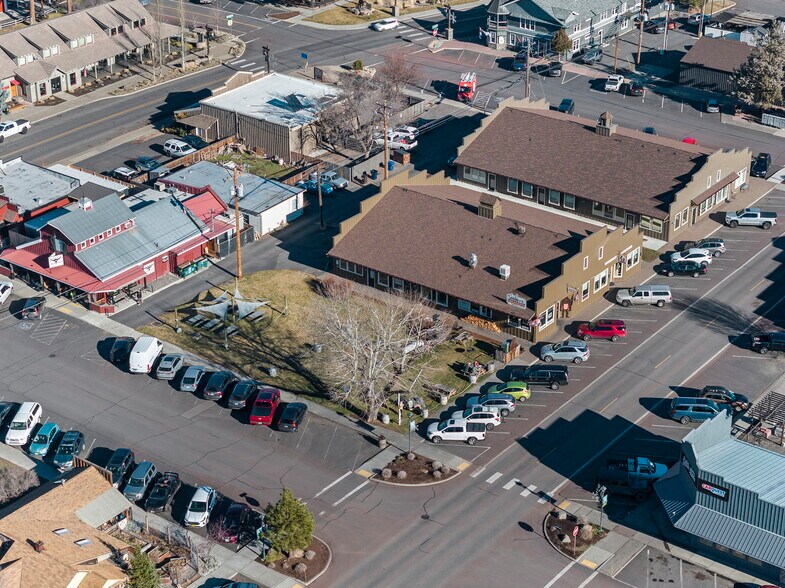 More Photos Of 352 E Hood Ave, Sisters General Retail For Sale