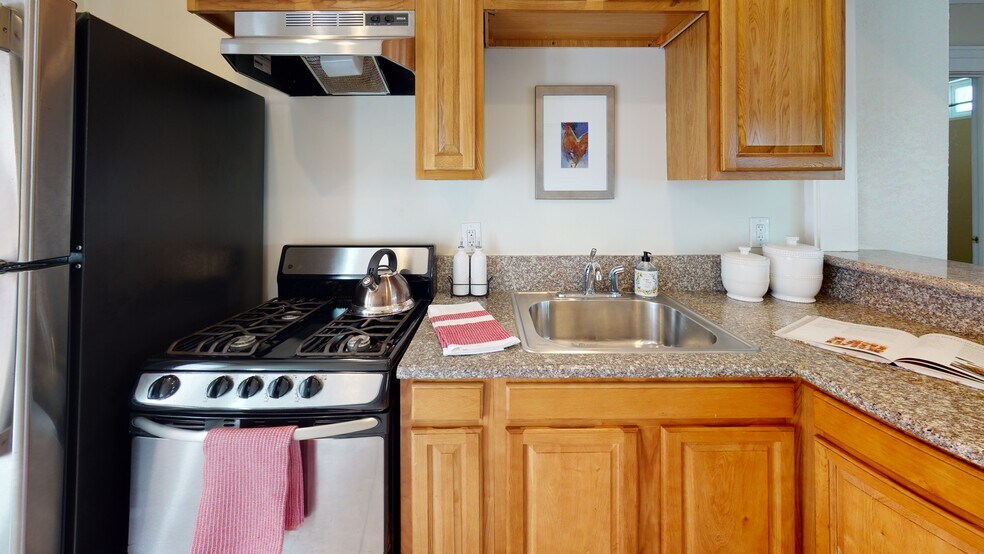 More Photos Of 335-345 Perkins St, Oakland Apartments For Sale