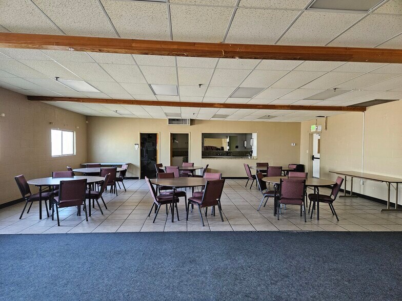 More Photos Of 444 Argonaut St, Manteca Religious Facility For Lease