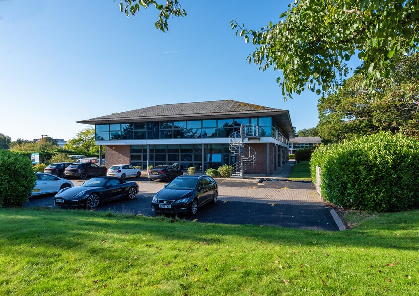 More Photos Of 1310 Solihull Pky, Birmingham Coworking Space