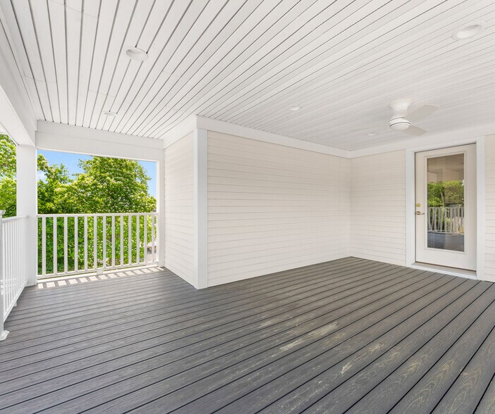 More Photos Of 580 Washington St, Easton Office For Lease