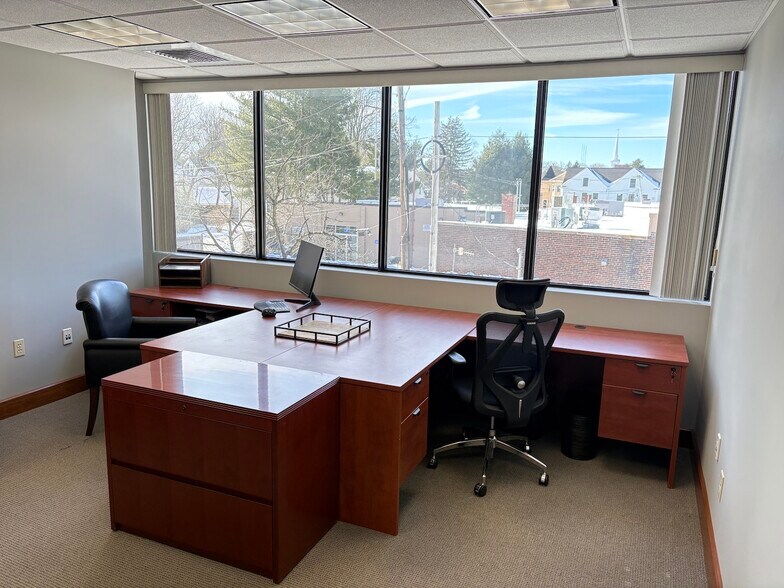 Primary Photo Of 1034-1040 Great Plain Ave, Needham Office For Lease