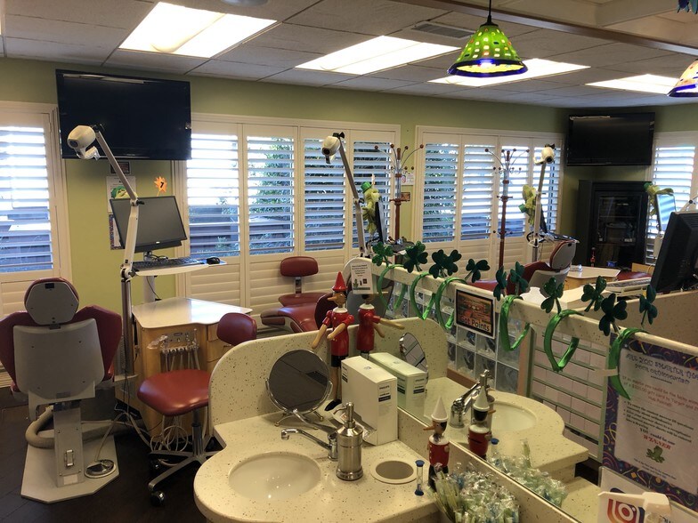 More Photos Of 1204 Cottonwood St, Woodland Office For Sale