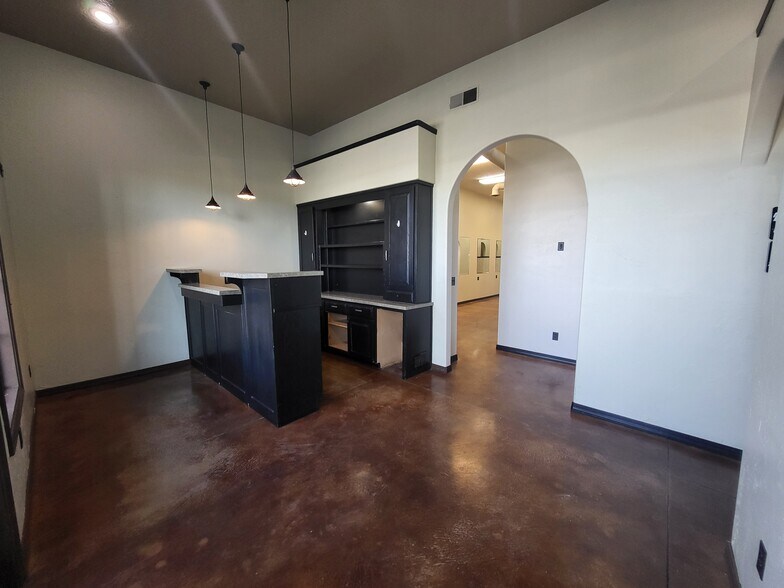 More Photos Of 669 Pioneer Rd, Rexburg General Retail For Lease